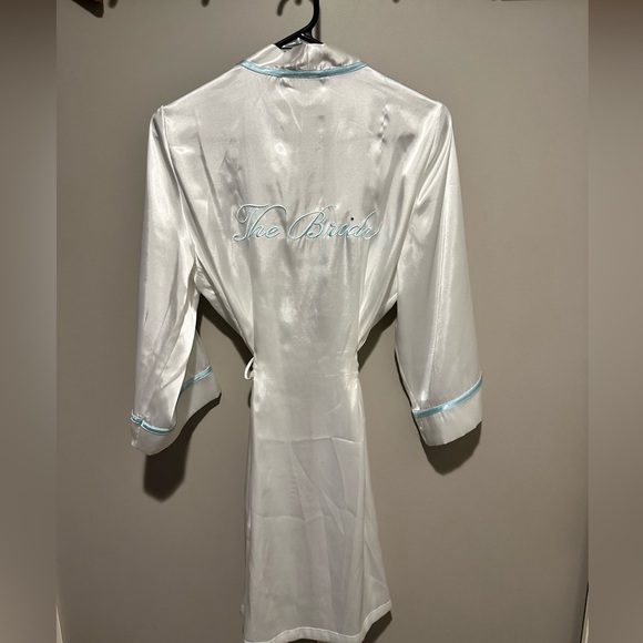 Bride Robe - Picture 2 of 2